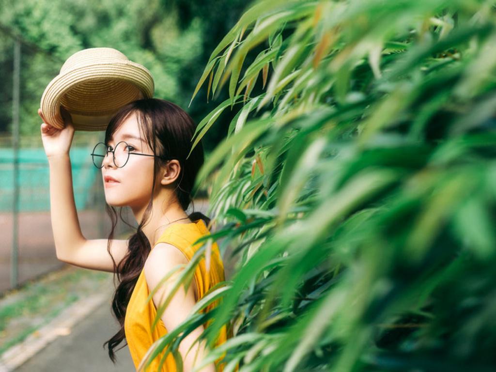 天生丽质清纯少女