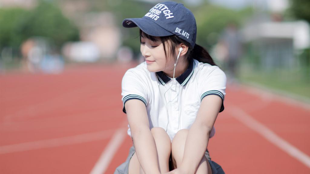 钟灵毓秀制服美女