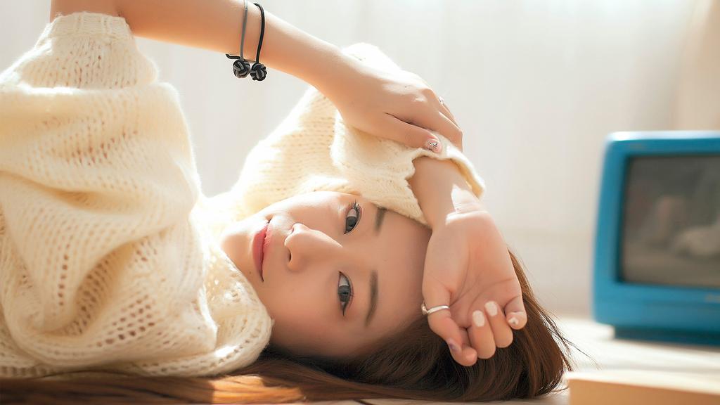 千娇百媚性感女子