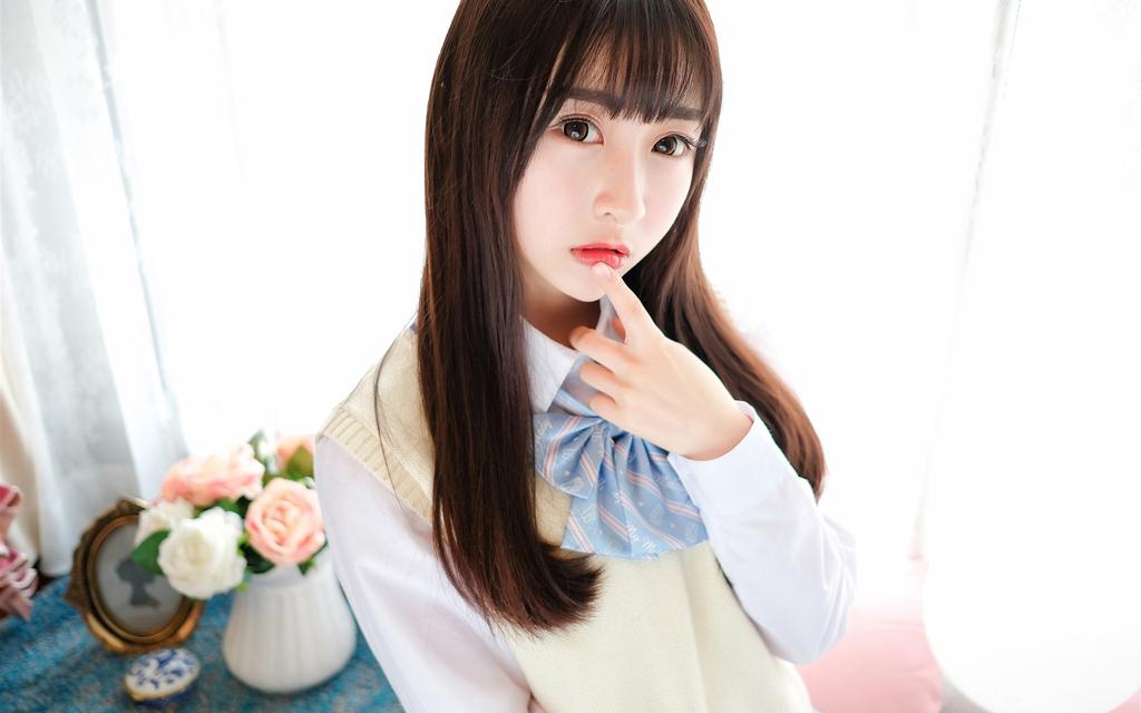 甜美大眼美女私房写真