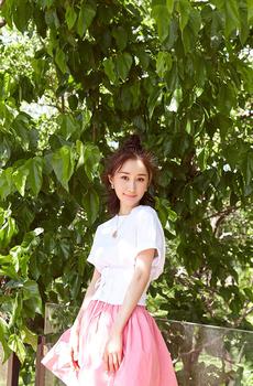 人气女星舒畅时尚写真大片-2