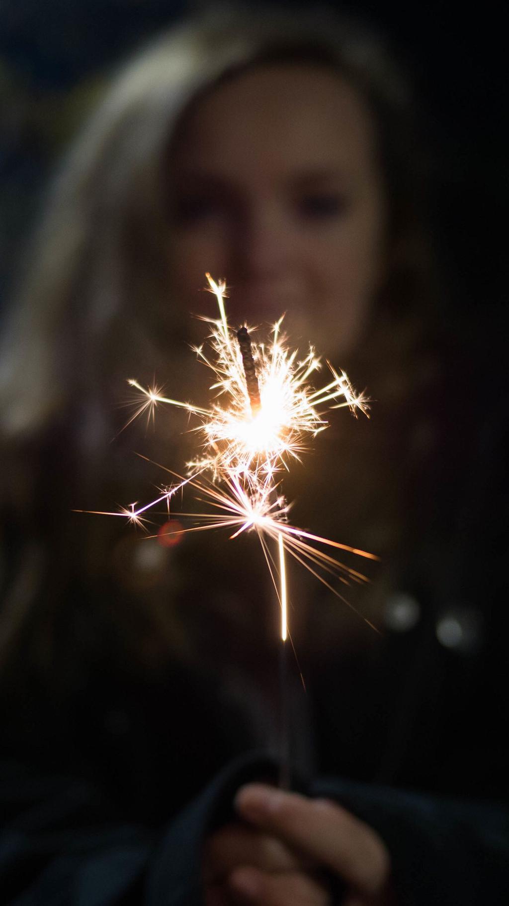 黑夜中的美丽烟花