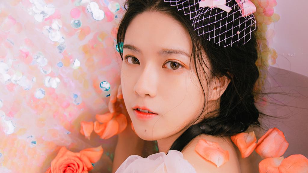 性感美女浴室唯美高清写真