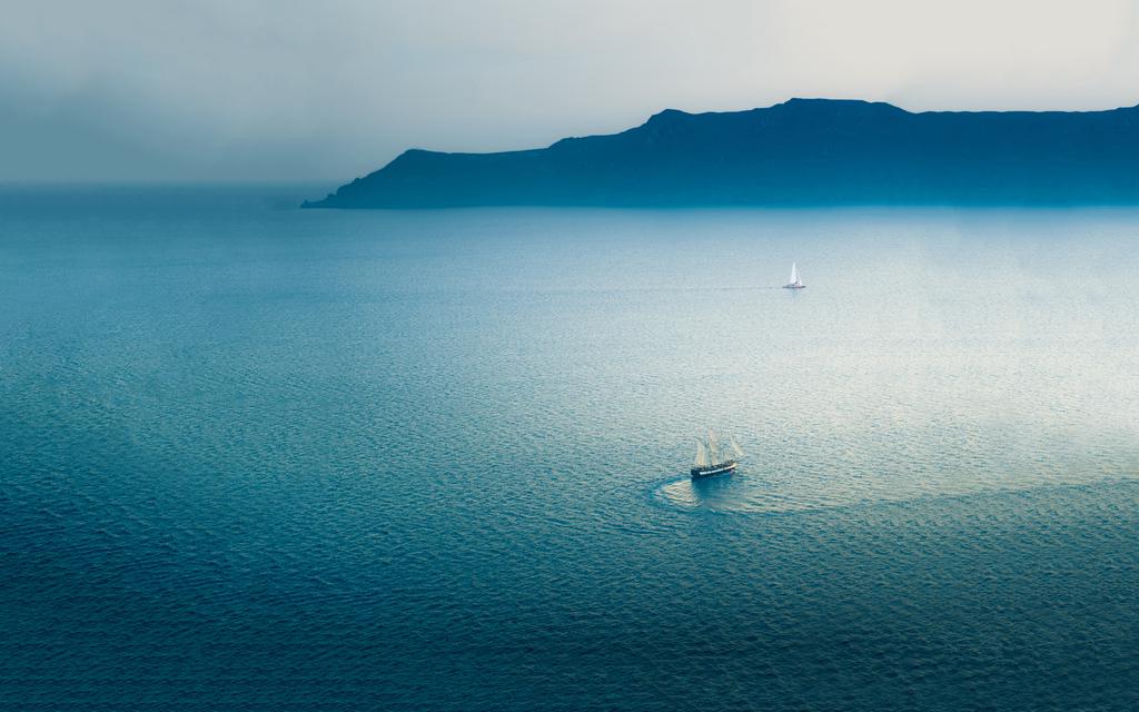 ​当海和天连成一线