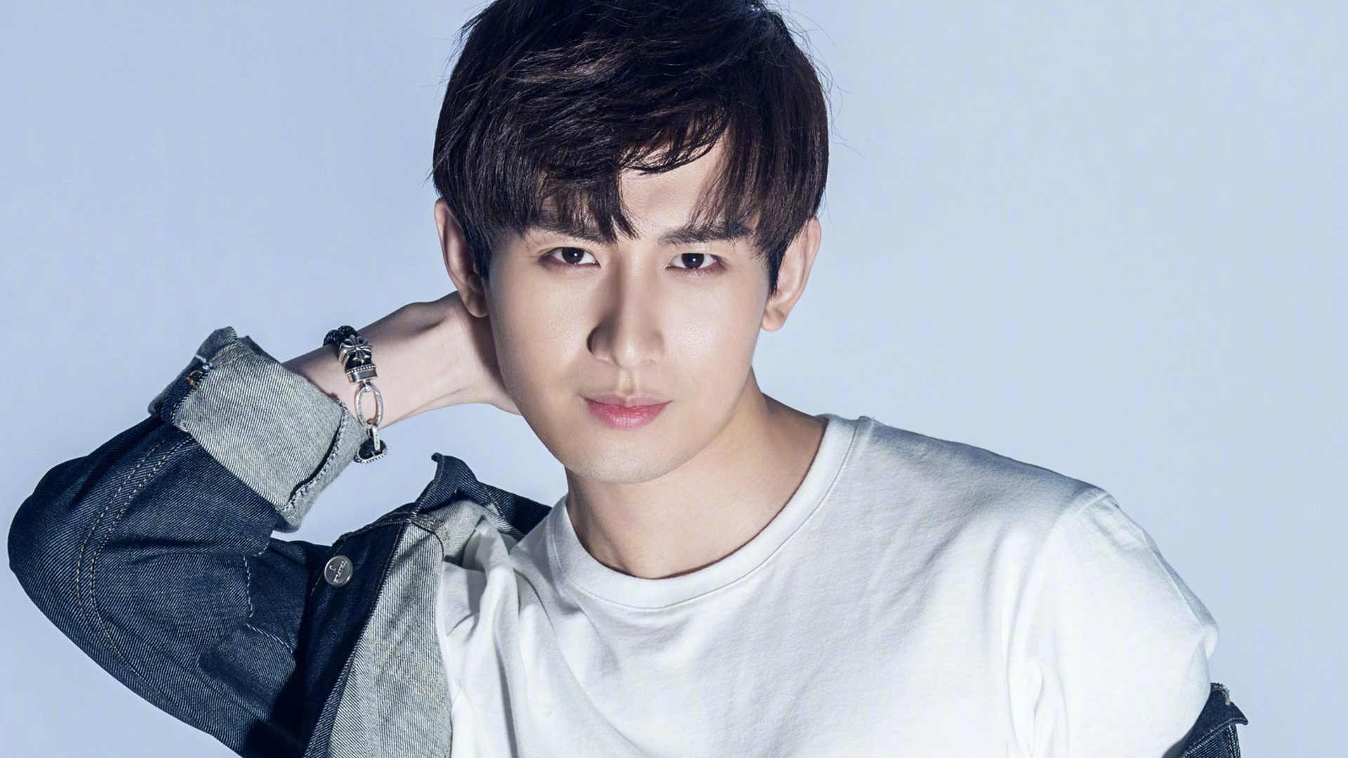 成毅2017最新时尚帅气写真