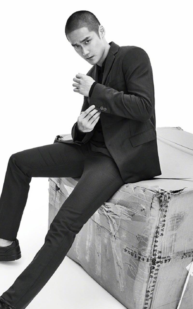 蒋劲夫魅力有型时尚大片