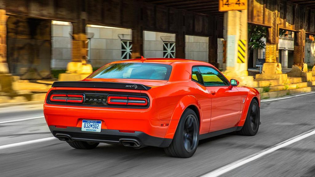 道奇挑战者经典跑车高清图片