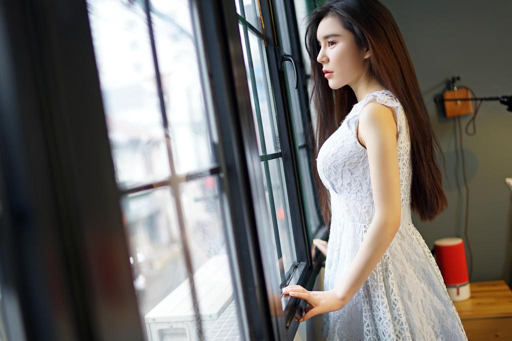 性感嫩模极品妖娆私房照