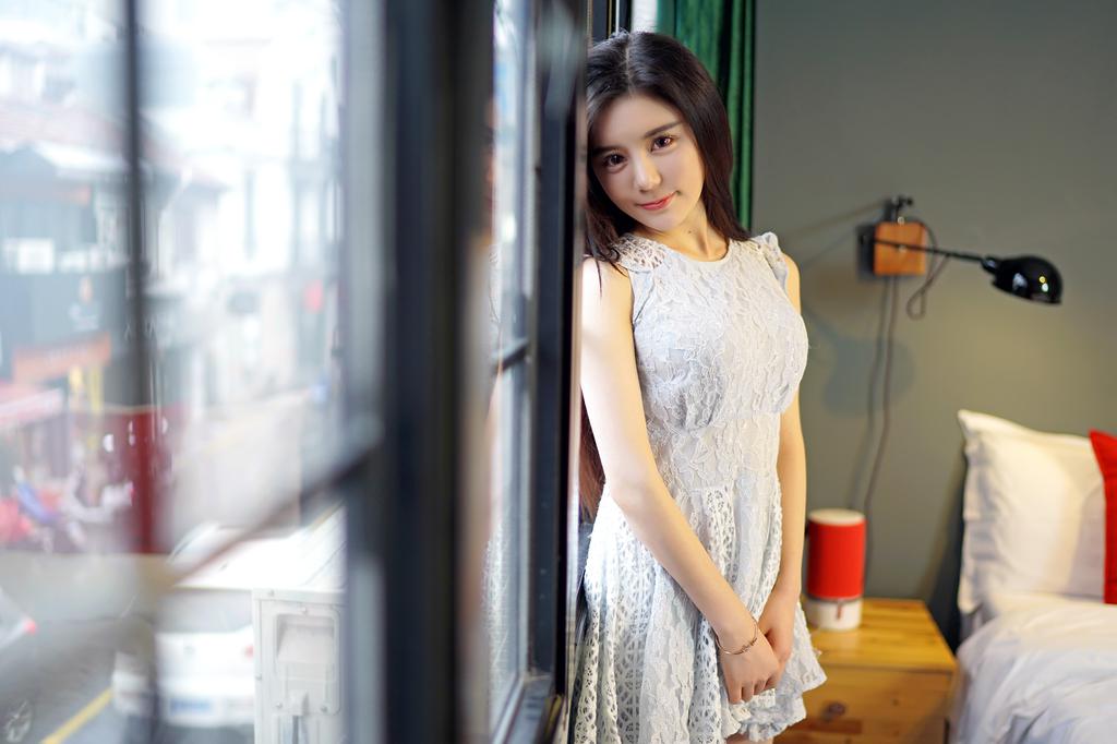 性感嫩模极品妖娆私房照