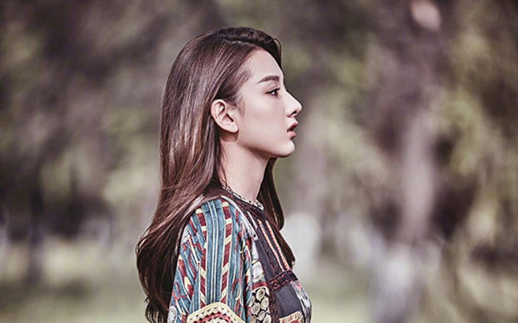 宋祖儿丛林少女唯美写真