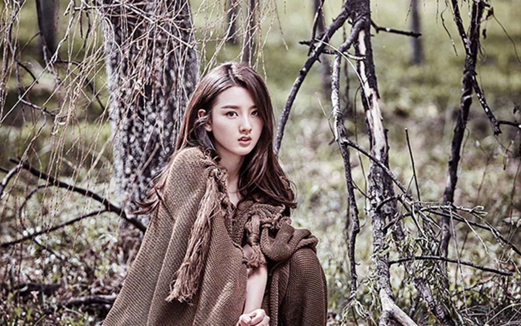 宋祖儿丛林少女唯美写真