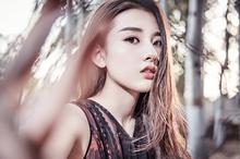 宋祖儿丛林少女唯美写真