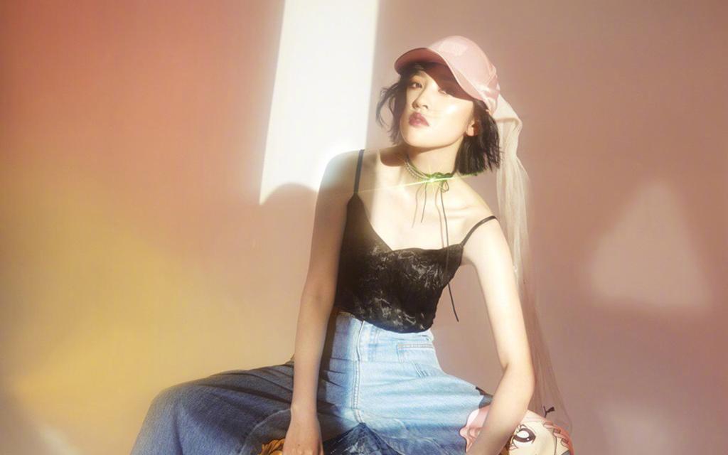 唐艺昕梦幻时尚写真