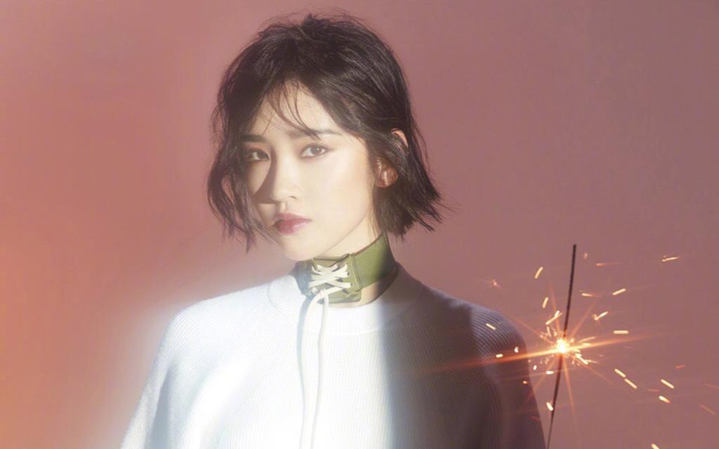 唐艺昕梦幻时尚写真