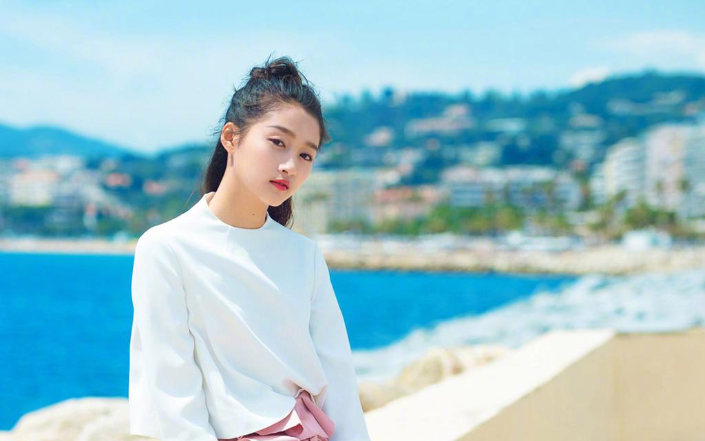 关晓彤戛纳时尚写真