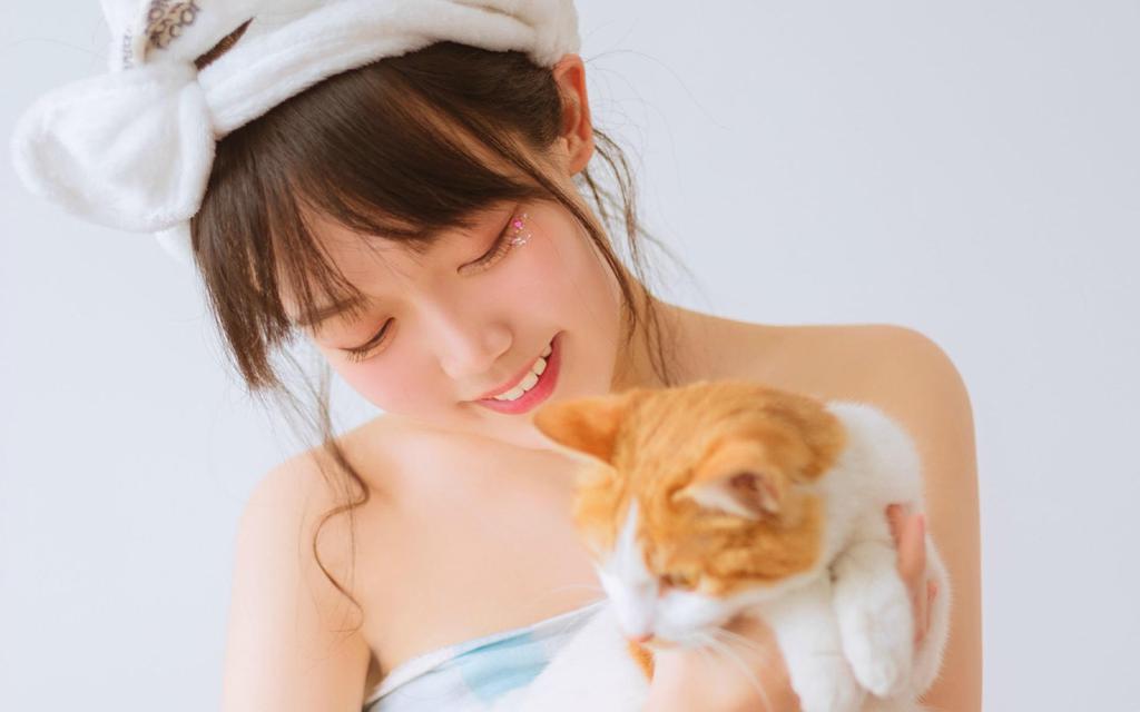 清纯美女浴室小清新写真