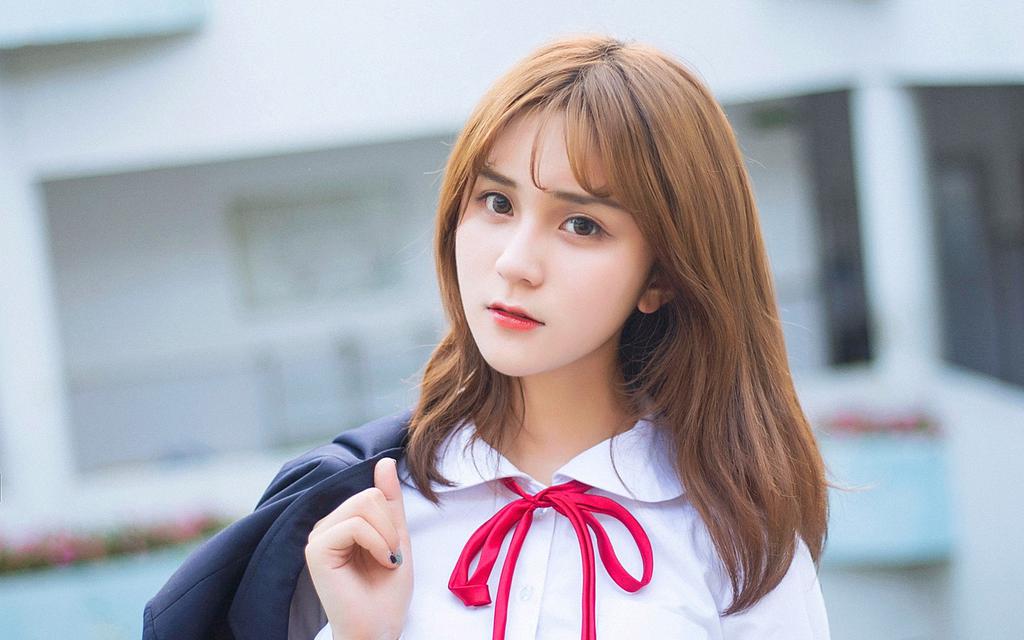 甜美少女学生制服写真