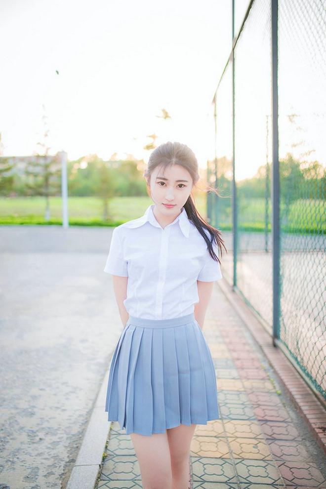 清纯美女校花唯美写真