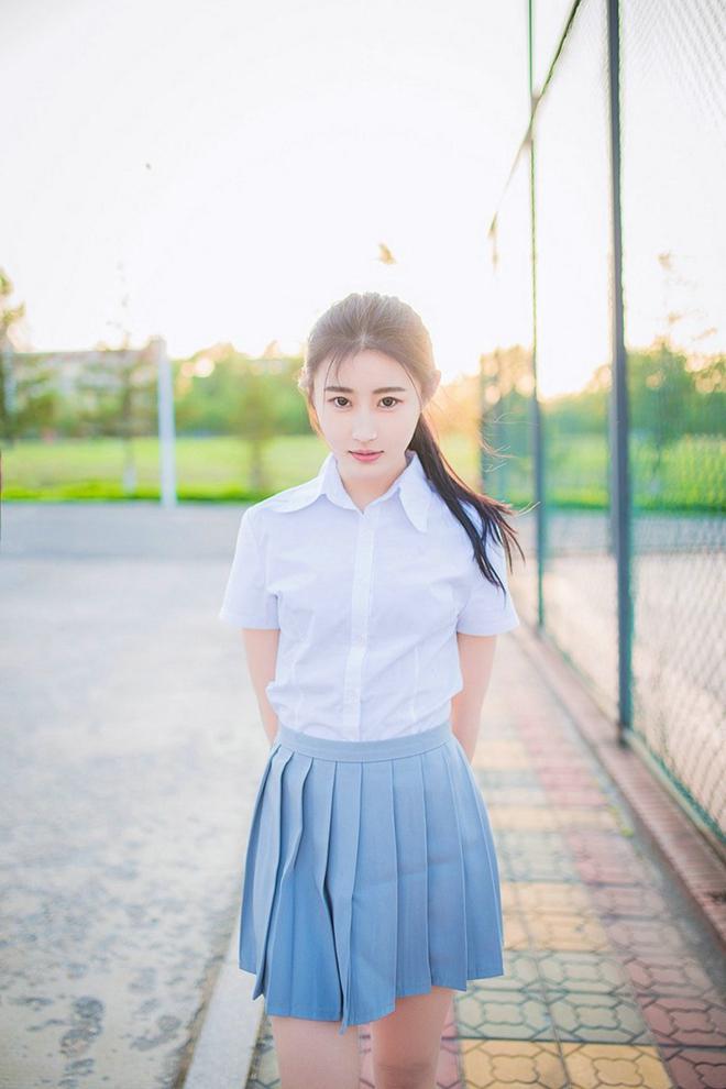 清纯美女校花唯美写真