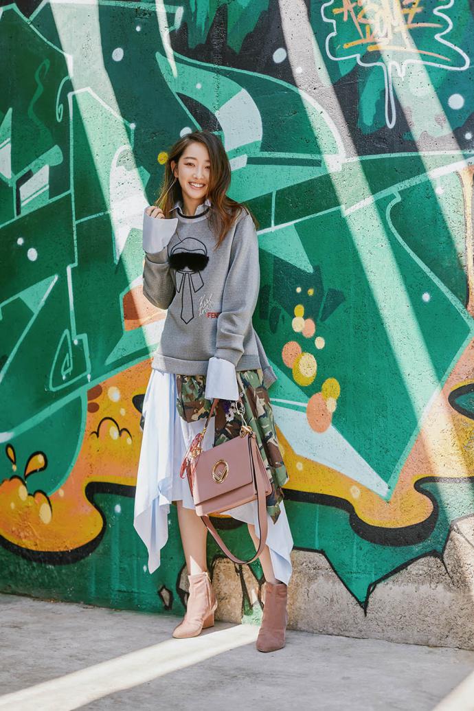 蒋梦婕初秋时尚街拍图片