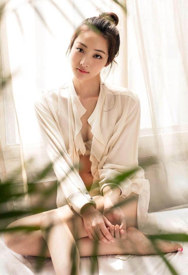 苑子艺性感图片