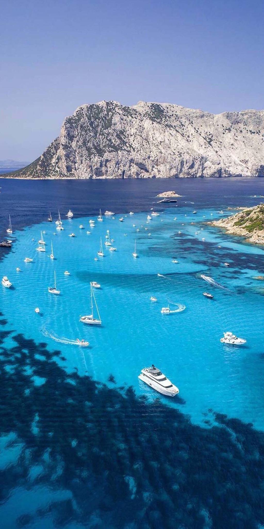 蓝色大海高清自然风光图片