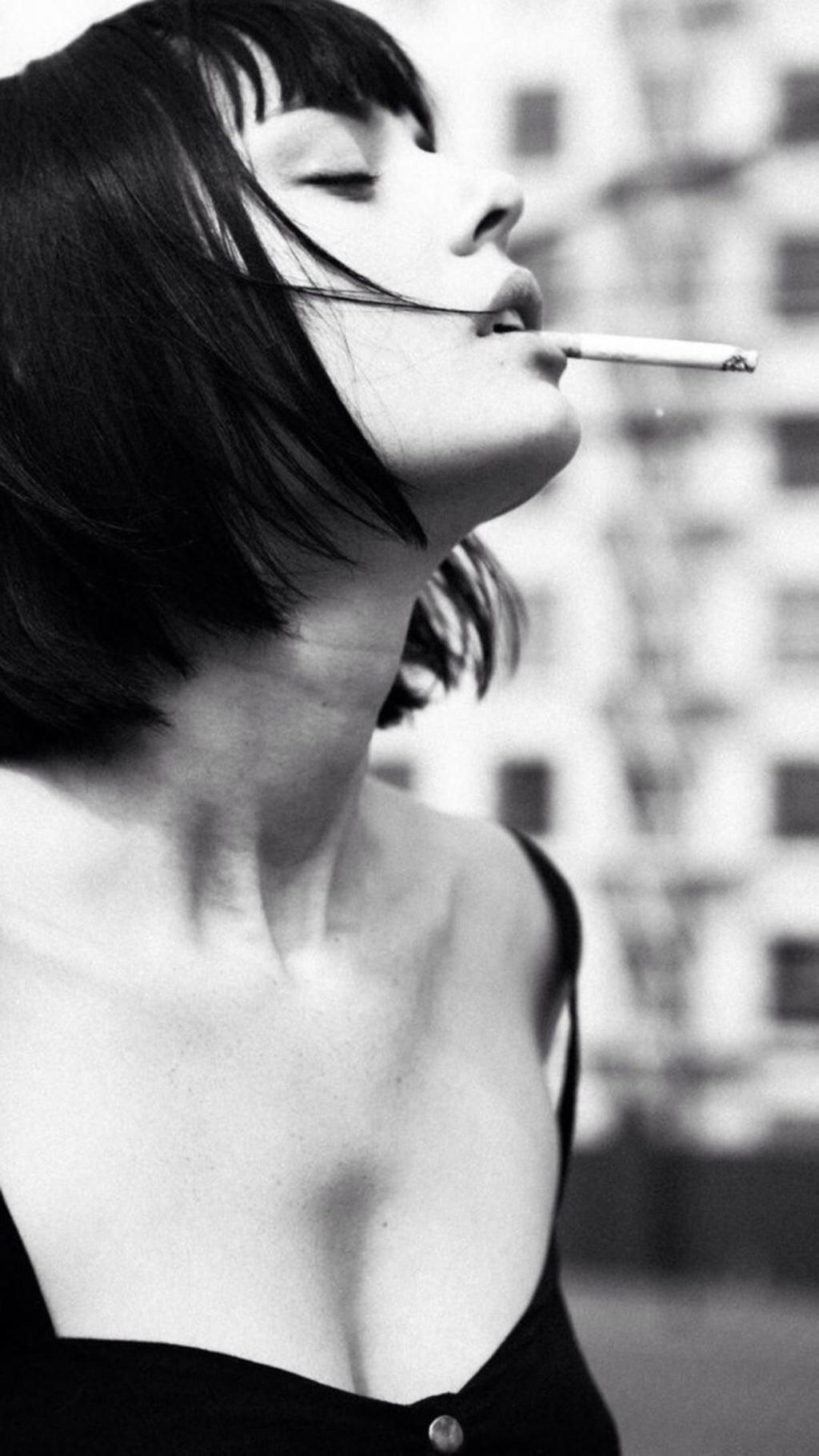 欧美率性不羁美女黑白写真