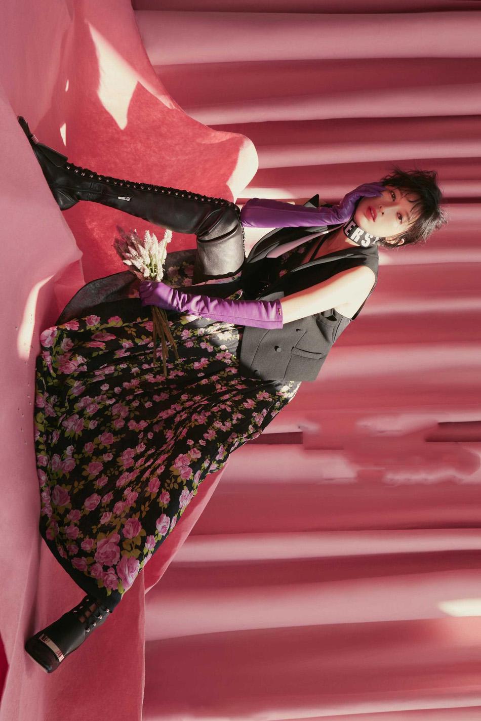 张俪最新另类时尚杂志写真