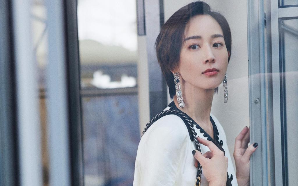 张钧甯优雅性感黑丝诱惑写真