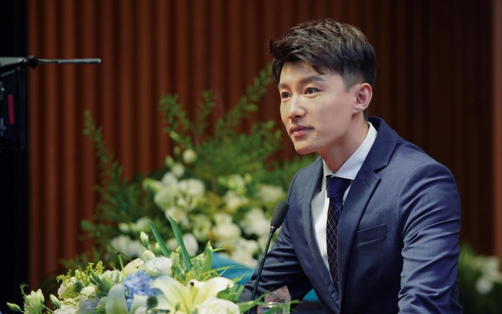 2019年都市爱情片《精英律师》最新唯美剧照