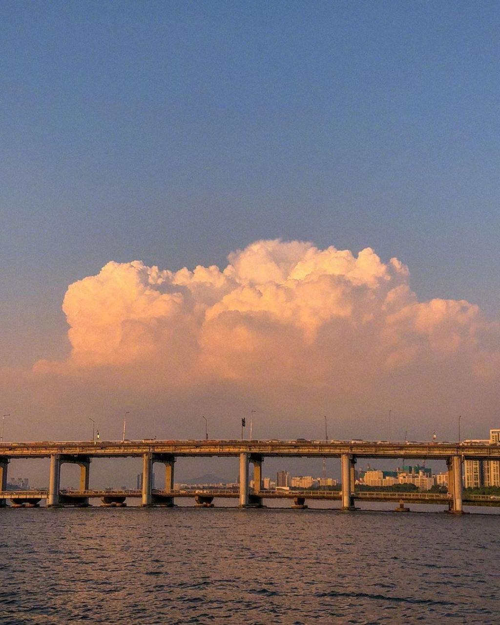清新唯美迷人黄昏美景