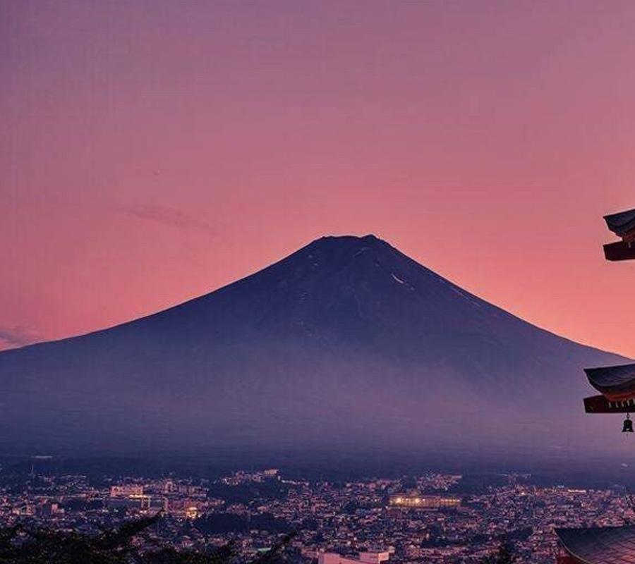 摄影下的日本富士山优美景致图