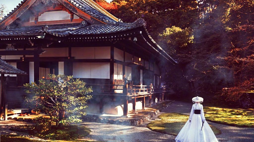 周冬雨女侠古装杂志写真