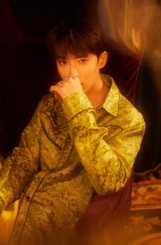 小鲜肉少年黄新淳帅气光影个人魅力写真-0