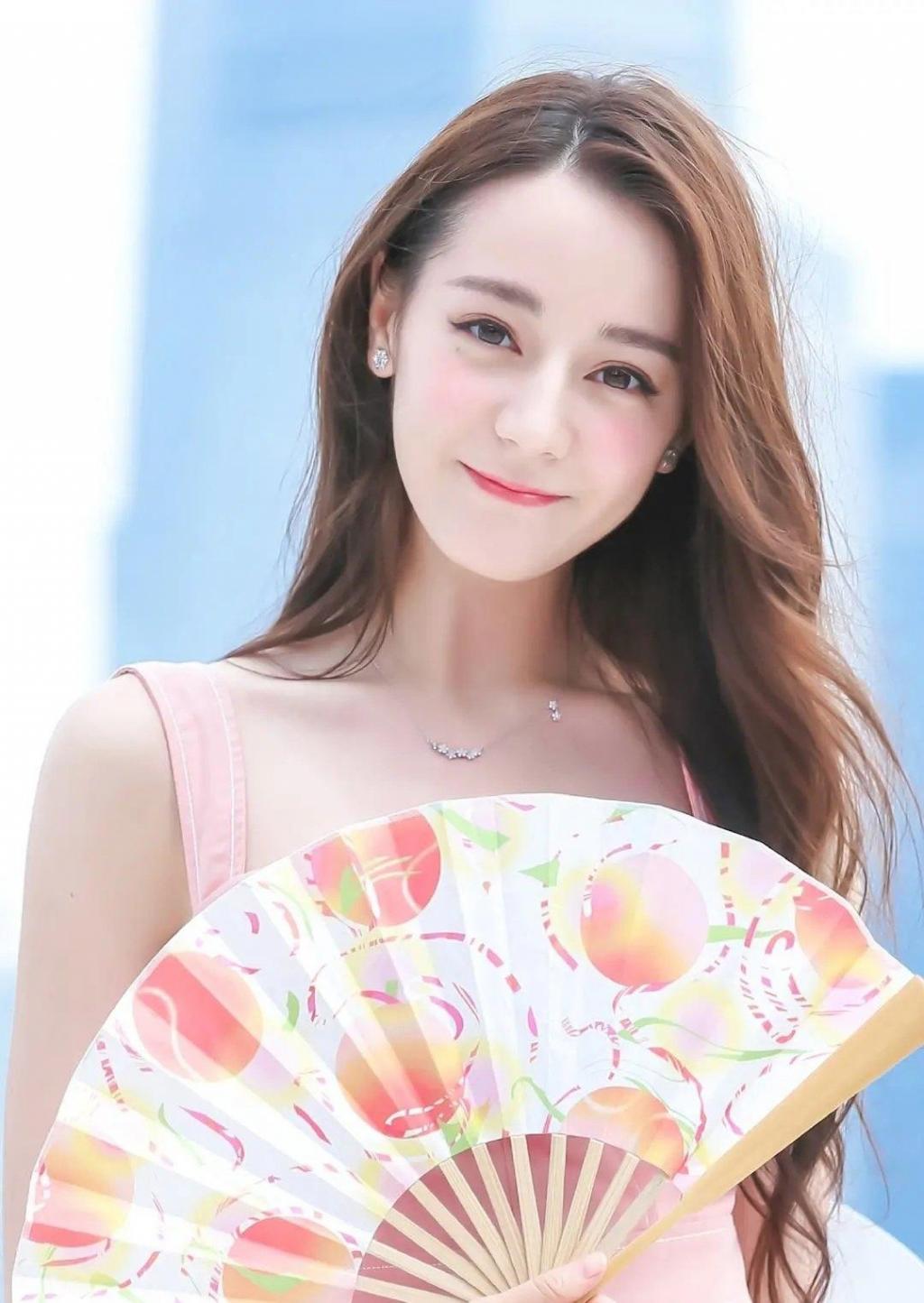 笑起来如沐春风的爱豆