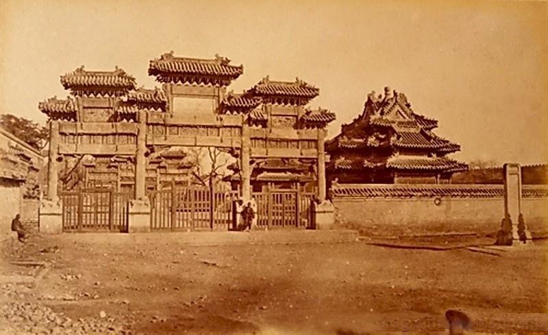 北京“三座门”牌楼