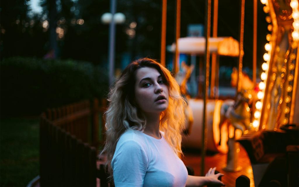 冷艳欧美美女气质写真