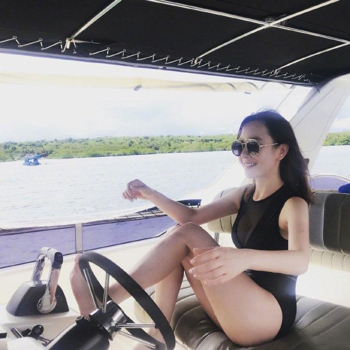 张檬巴厘岛性感泳装写真