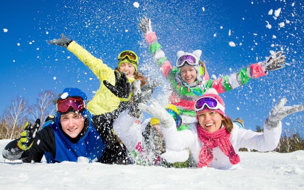 快乐滑雪场滑雪图片