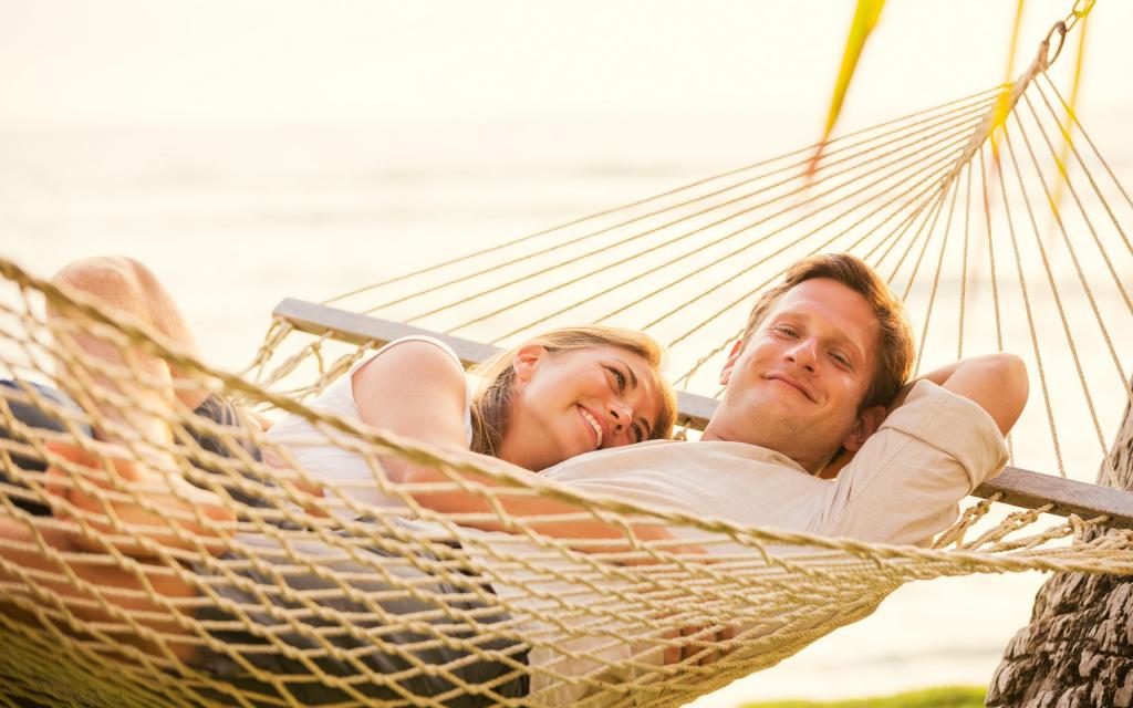 情侣夫妻海边度假旅行写真