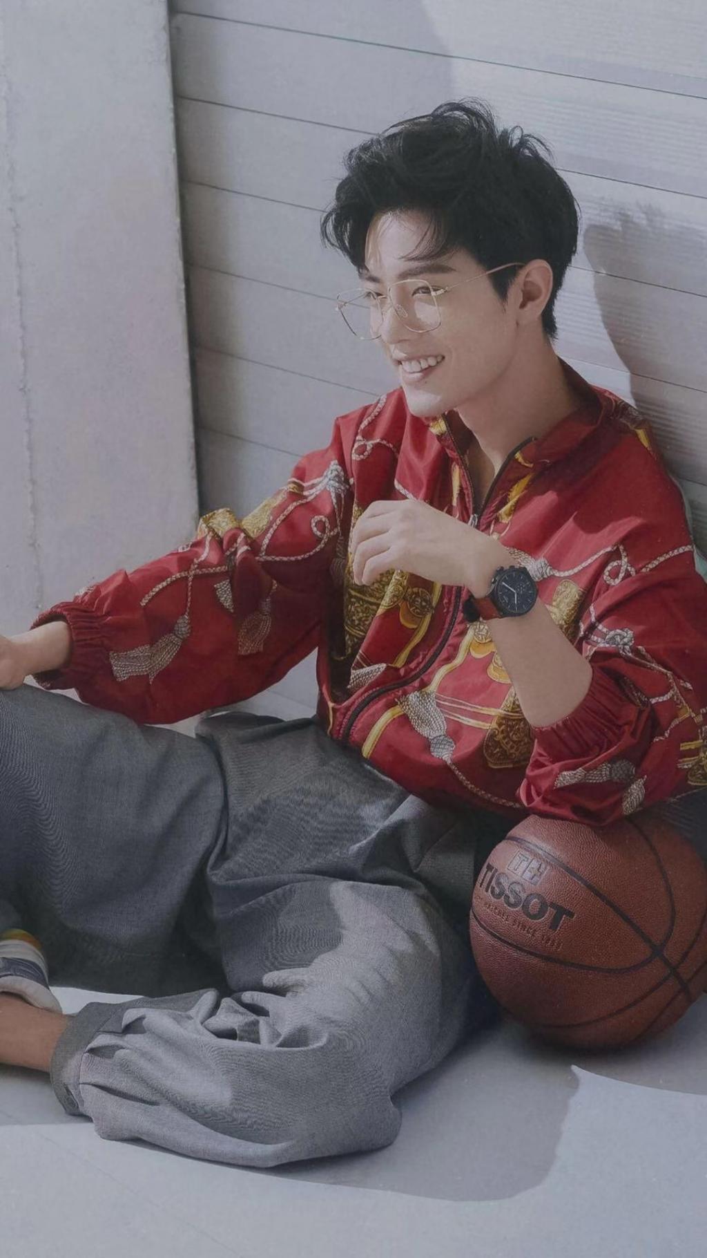 肖战帅气休闲写真