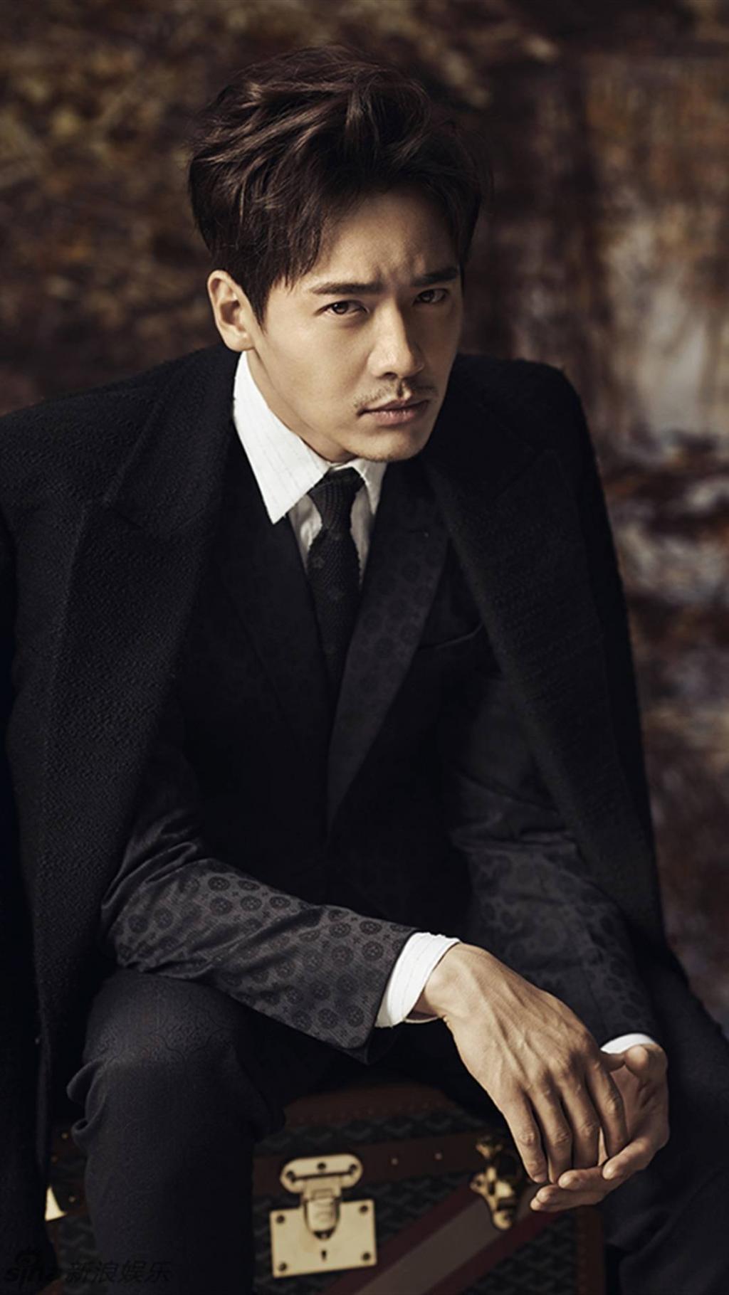 高云翔深冬温馨写真