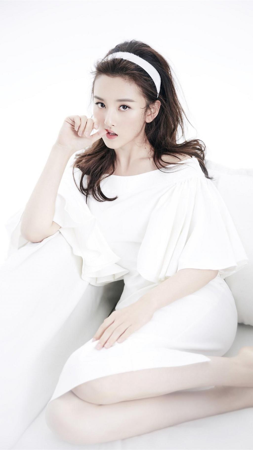 宋祖儿清新复古写真