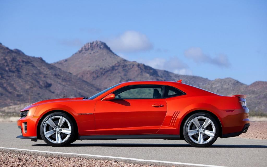 雪佛兰2012款科迈罗ZL1汽车