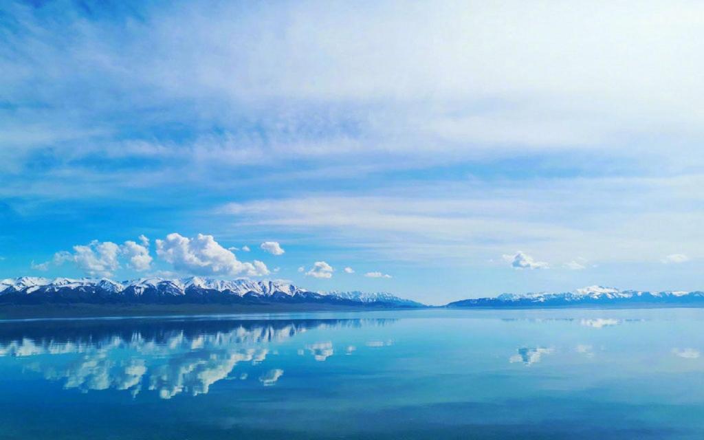 新疆赛里木湖清新唯美意境自然风光