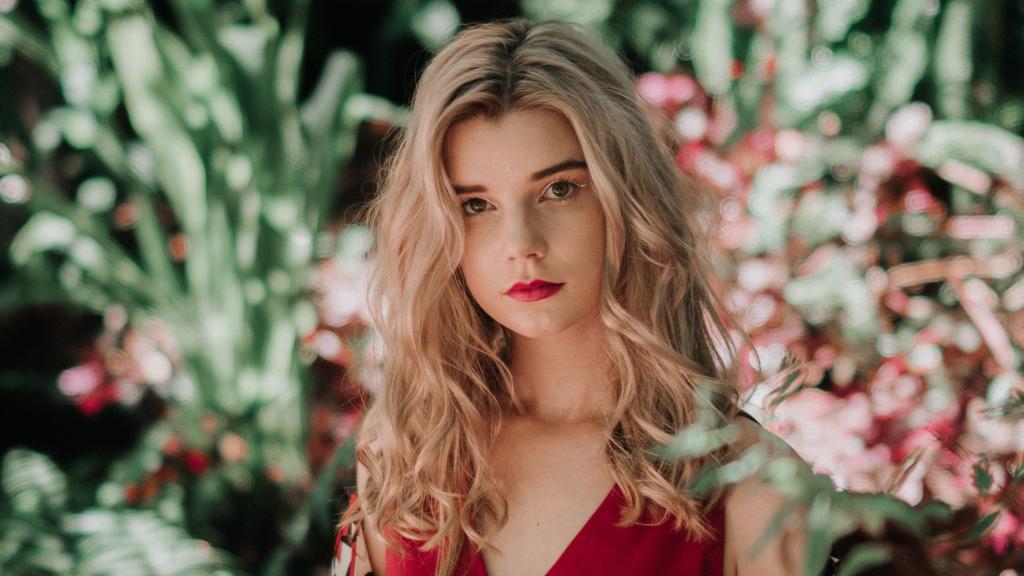 纯真的眼神，少女般的浪漫