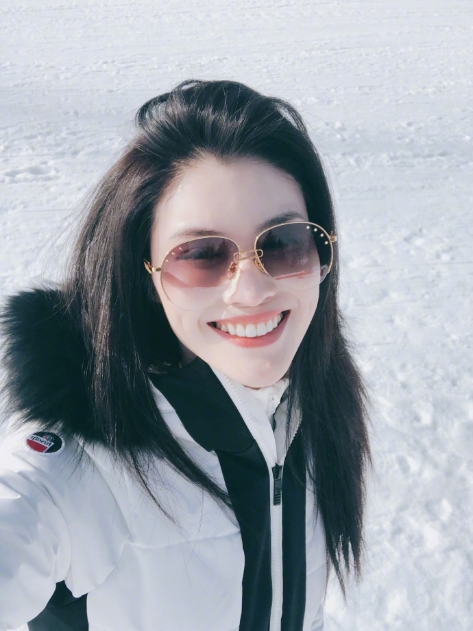 何穗冬日滑雪活力写真