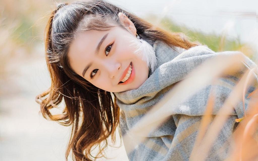 俏皮可爱的清纯少女