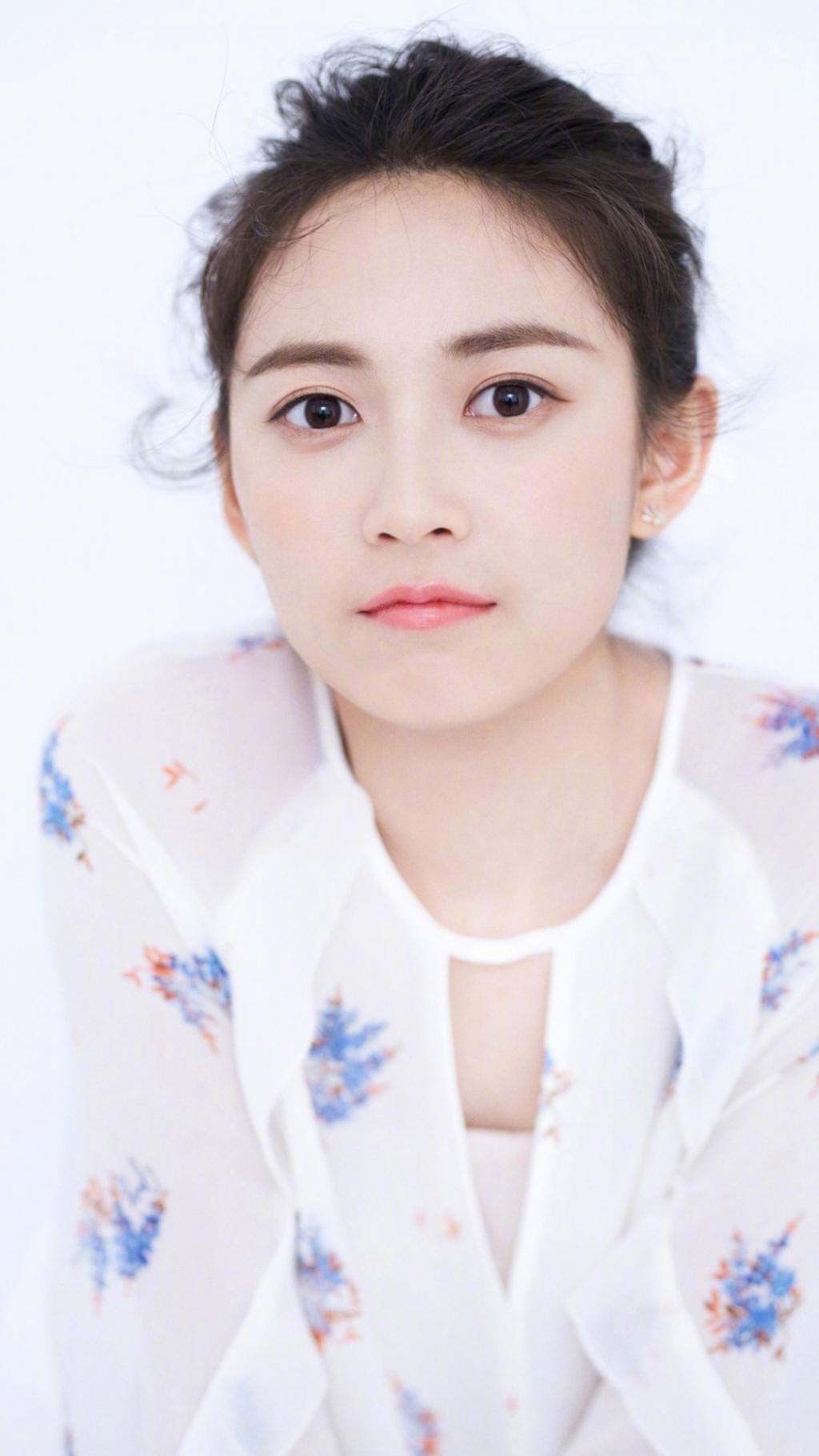 灵气逼人的陈钰琪