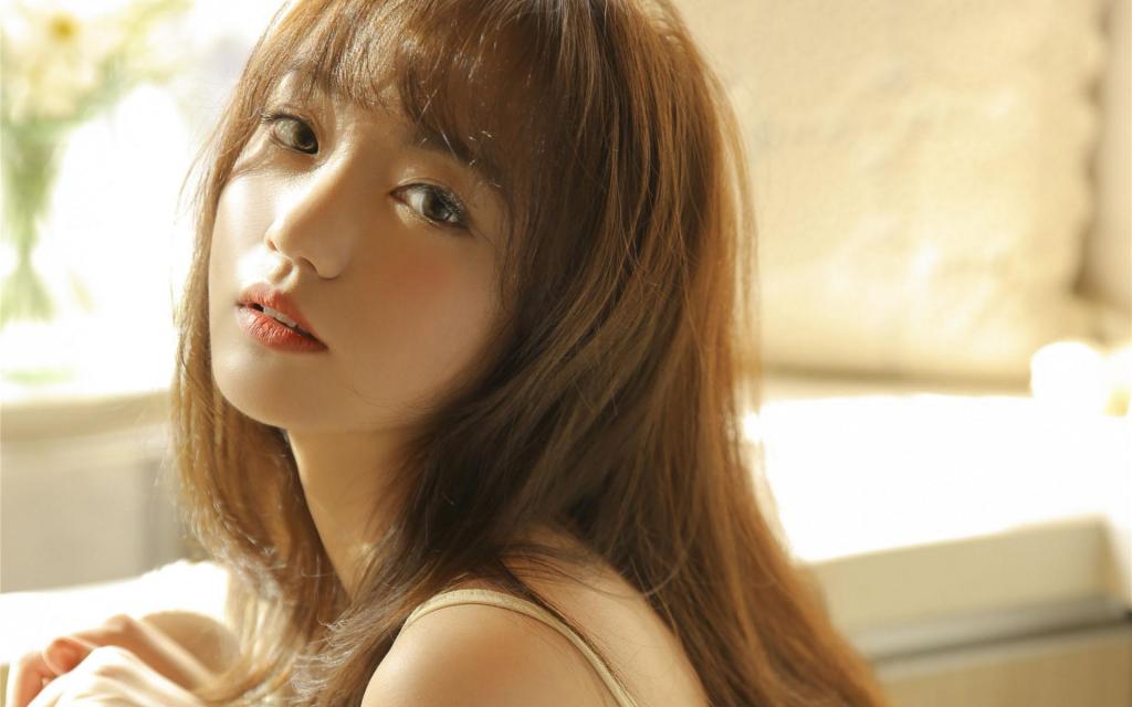 高颜值性感风情美女居家诱人写真